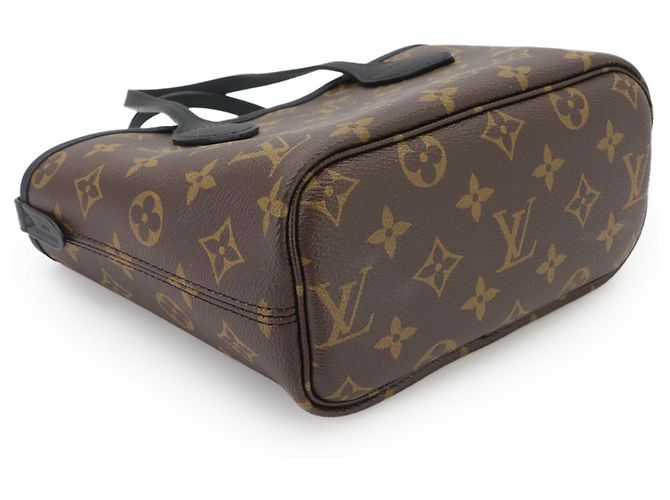 Bolso Louis Vuitton Neverfull Inside Out BB Monogram Negro Monograma - vista 5
