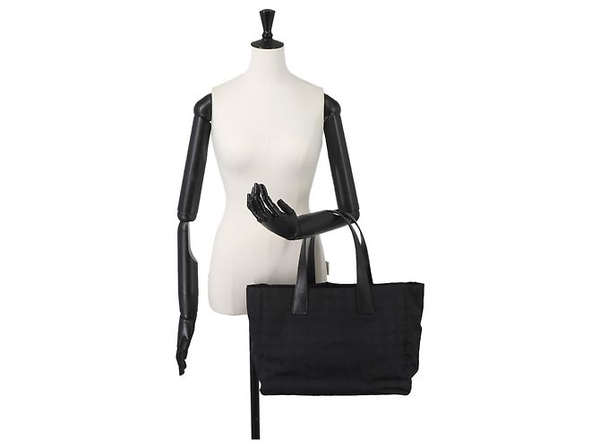 Borsa Chanel New Travel Line Tote MM Nero - vista 10