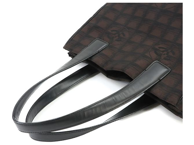 Borsa Chanel New Travel Line Tote PM Nero Marrone scuro - vista 5