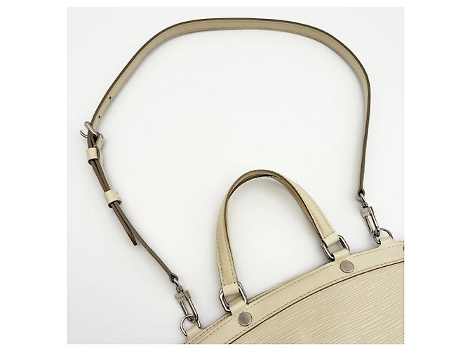 Borsa a tracolla Louis Vuitton in pelle Epi Bianco sporco - vista 6