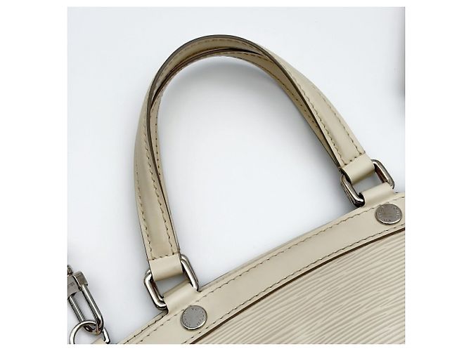 Borsa a tracolla Louis Vuitton in pelle Epi Bianco sporco - vista 7