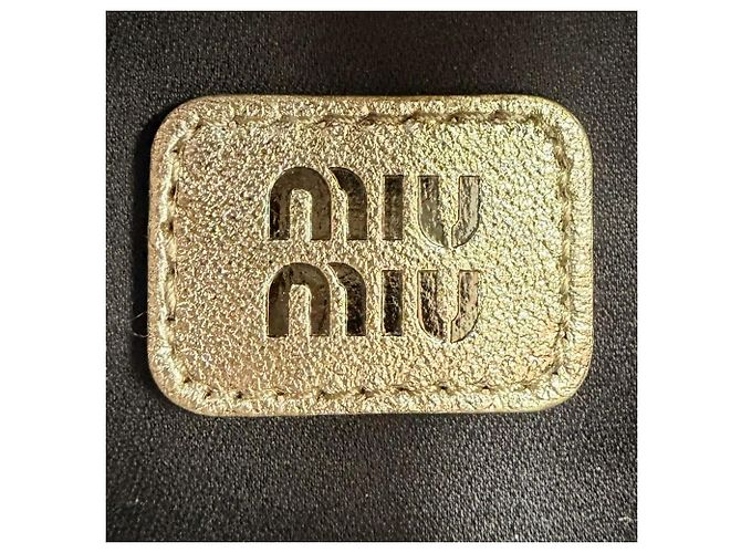 Charm in pelle Miu Miu D'oro - vista 9
