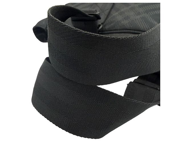 Borsa Tote Grande Burberry in Nylon Check Jacquard Nero - vista 8
