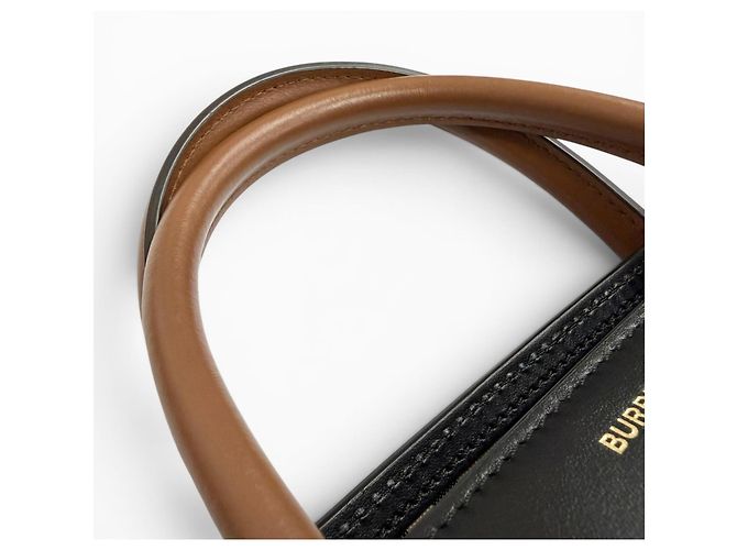 Burberry 8021279 Small 2-Way Tote and Shoulder Bag Marrone Nero - vista 8