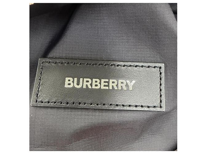 Mochila Burberry Nova Check Logo Beige - vista 11