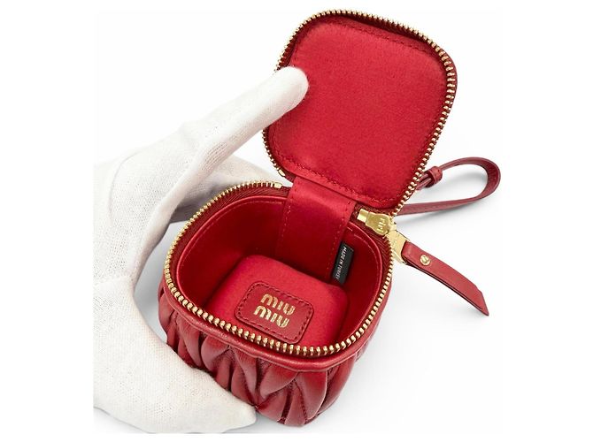 Charm in pelle Matelassé Miu Miu Rosso D'oro - vista 5
