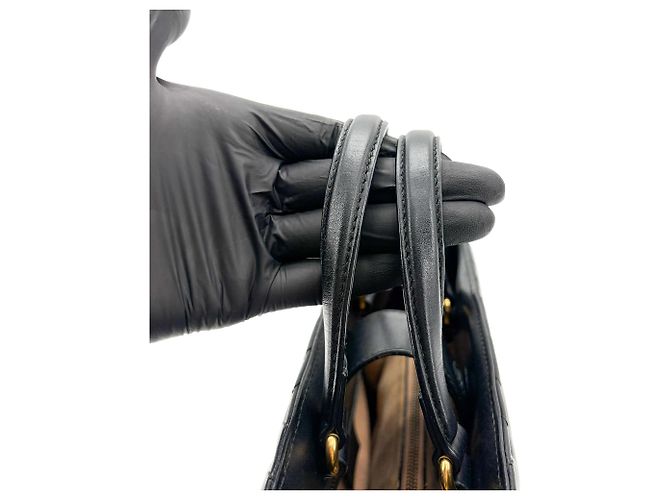 Gucci GG Marmont Tote aus gestepptem Leder Medium Schwarz - Ansicht 7