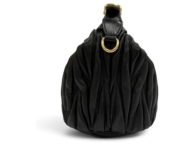 Borsa a tracolla Miu Miu in pelle di agnello Matelassé nera Nero - vista 5
