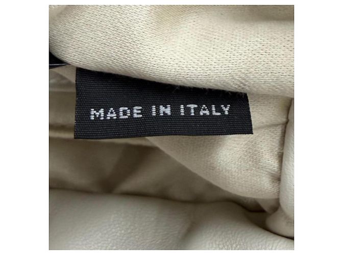 Borsa a tracolla Miu Miu 5BE085 in pelliccia di pecora con logo in metallo Bianco - vista 15