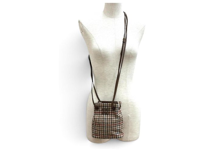 Borsa a tracolla Miu Miu in tweed pied-de-poule e pelle con logo Multicolore - vista 3