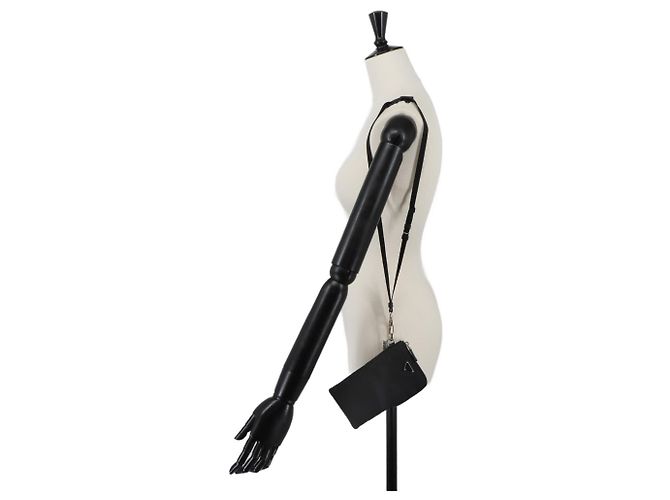 Prada Handtaschen-Pouch aus schwarzem Nylon - Ansicht 10