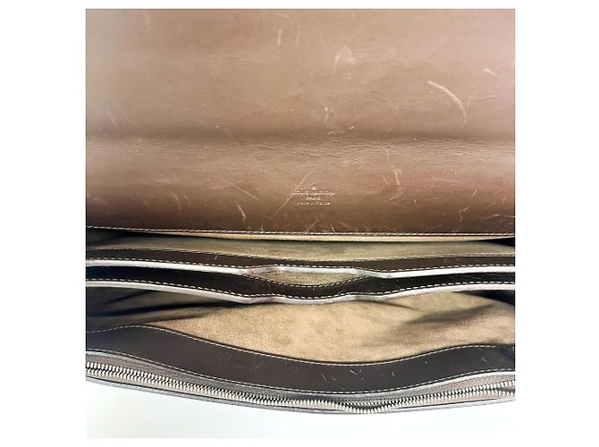 Louis Vuitton Neo Robusto 1 Pelle Taiga Marrone - vista 5