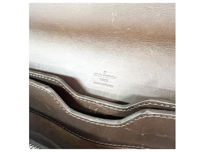 Louis Vuitton Neo Robusto 1 Pelle Taiga Marrone - vista 6