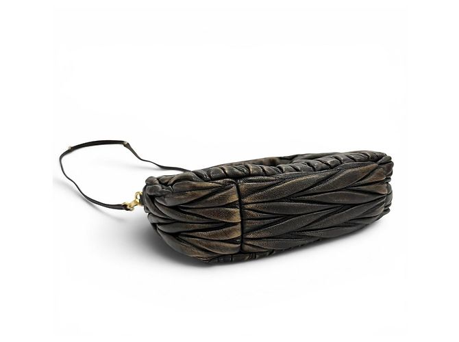 Borsa hobo Miu Miu Wonder in pelle matelassé - vista 3