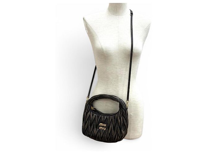 Borsa hobo Miu Miu Wonder in pelle matelassé - vista 5