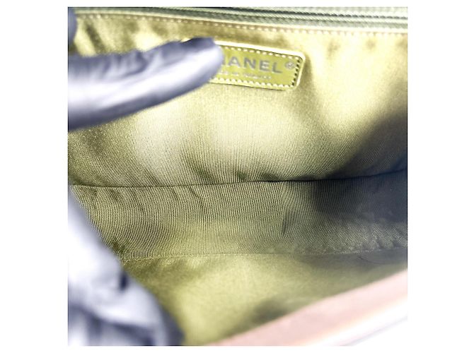 Chanel Boy Flap Quilted Calfskin Old Medium Marrone - vista 5