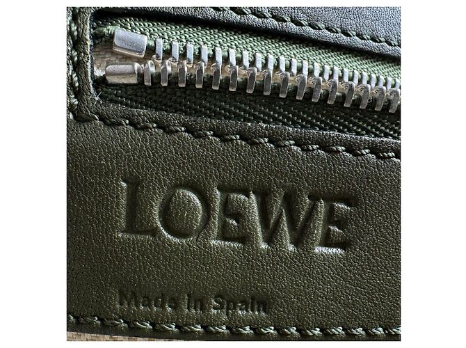 Seconda borsa da uomo Loewe Anagram in pelle Cachi - vista 12