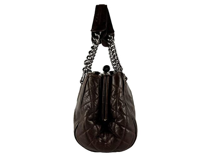 Bolsa de mão Chanel em couro marrom - vista 2