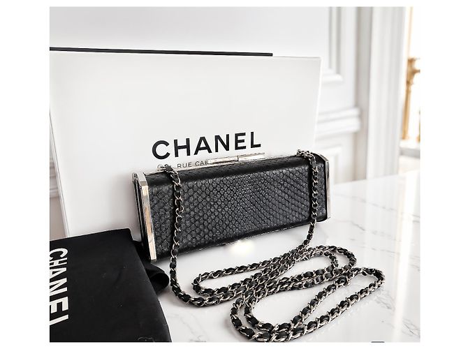 Chanel Minaudière in pelle di serpente nera Nero - vista 2