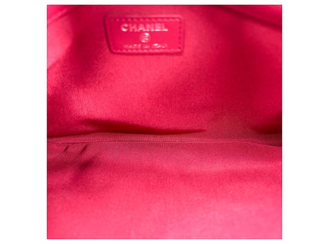 Chanel Gabrielle O Case Clutch in pelle di vitello matelassé Medium Nero - vista 5
