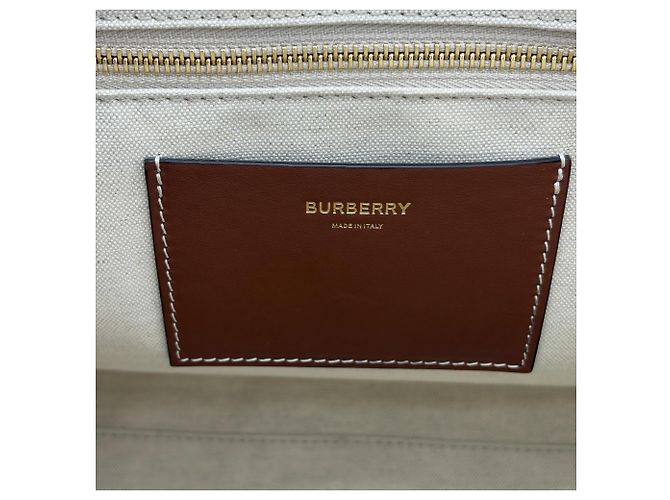 Burberry Freya Shopping Canvas with Leather Medium Beige - vista 6