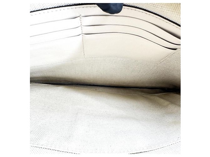 Pochette Gucci en cuir perforé embossé GG Blanc - vue 6