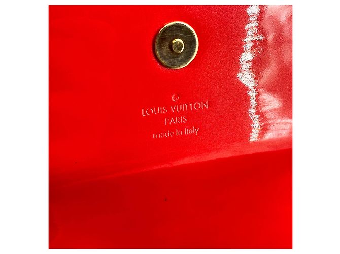 Clutch Louis Vuitton Sobe in vernice Rosso - vista 6