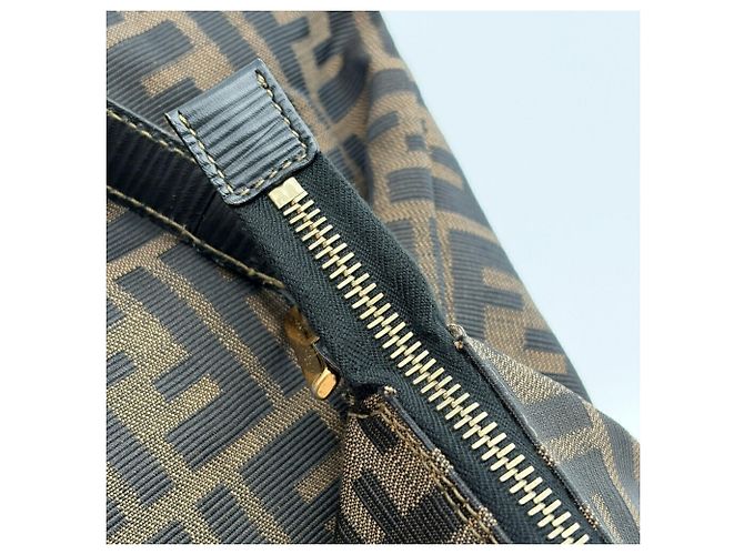 Fendi Zucca Schultertasche Braun Schwarz - Ansicht 14