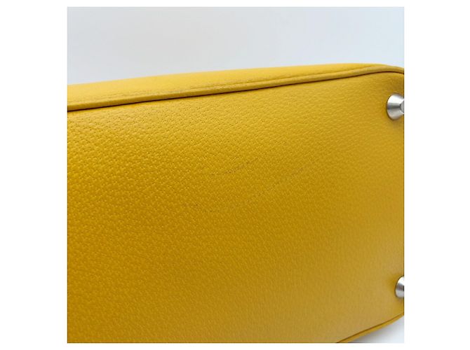 Saco Tote Prada em couro amarelo - vista 14