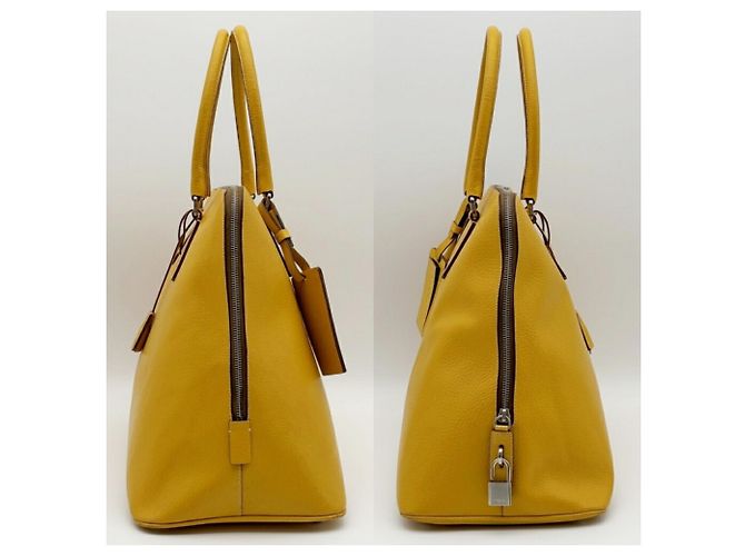 Saco Tote Prada em couro amarelo - vista 5