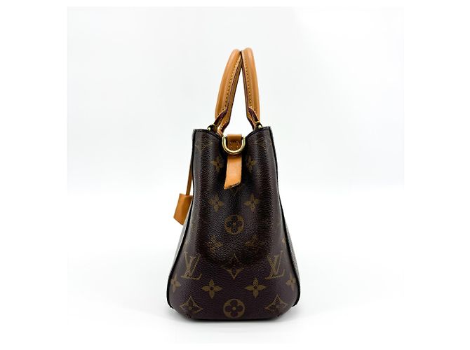 Louis Vuitton Montaigne Monogram Canvas BB Marrom - vista 3