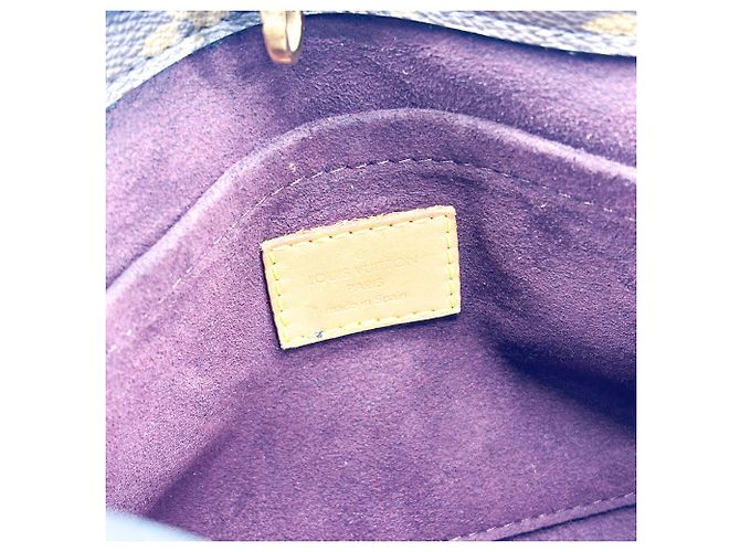 Louis Vuitton Montaigne Monogram Canvas BB Marrom - vista 6