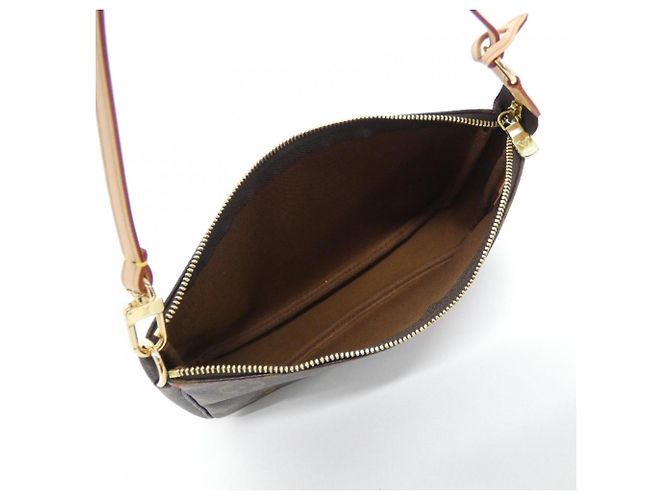 Louis Vuitton Monogram Cherry Pochette Accessoires Castaño - vista 5