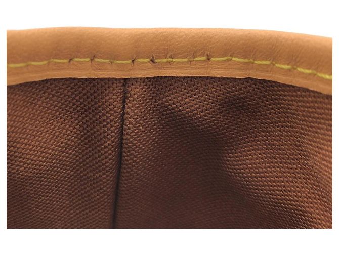 Bolso de mano Louis Vuitton Monogram Fold Me Castaño - vista 8