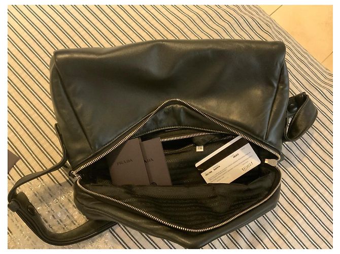 Prada Signaux Tasche aus gestepptem Nappaleder Schwarz - Ansicht 17