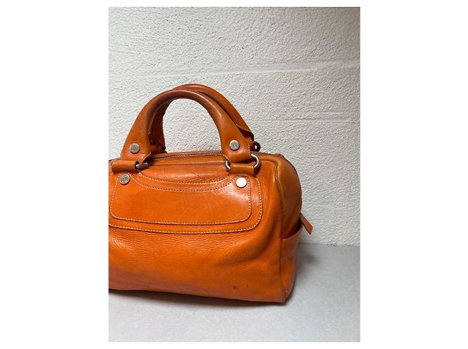 Céline Boogie Handtasche aus orangefarbenem Leder - Ansicht 2