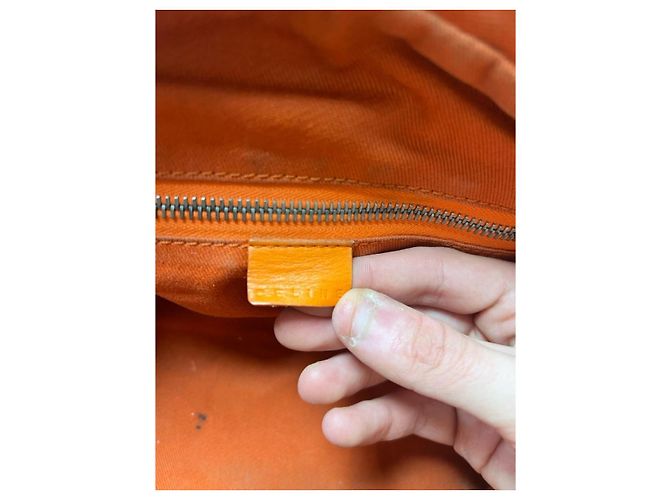 Céline Boogie Handtasche aus orangefarbenem Leder - Ansicht 9