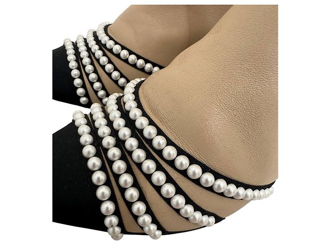 Stivaletti Chanel CC con punta e perle Sz.38.5 usati - vista 3