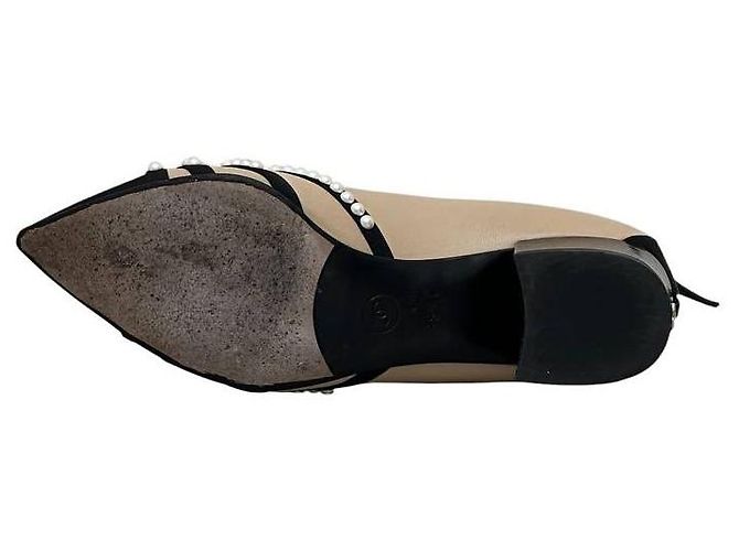 Stivaletti Chanel CC con punta e perle Sz.38.5 usati - vista 7