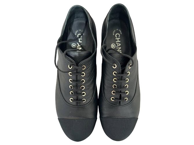 Sneakers platform Chanel 2017 in pelle nera e perle Sz.41 usate - vista 3