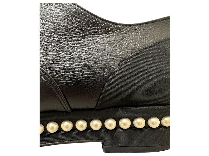 Sneakers platform Chanel 2017 in pelle nera e perle Sz.41 usate - vista 4