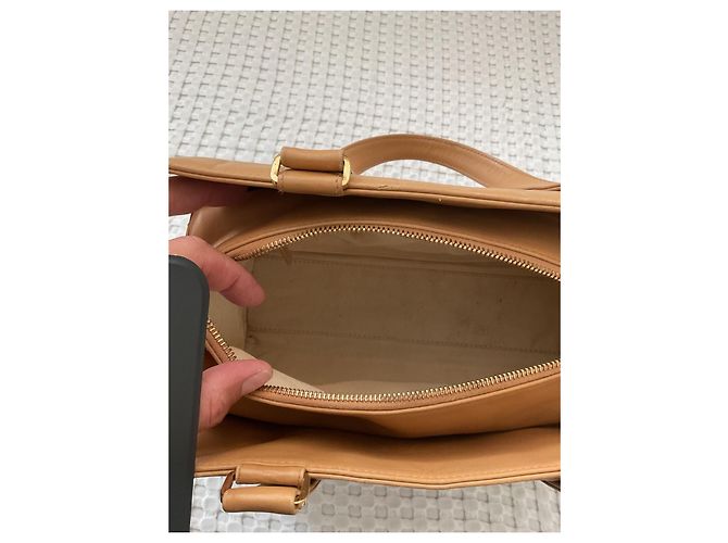Bowling Borsa Polochon Chanel Choco Bar in pelle matelassé Cammello - vista 14