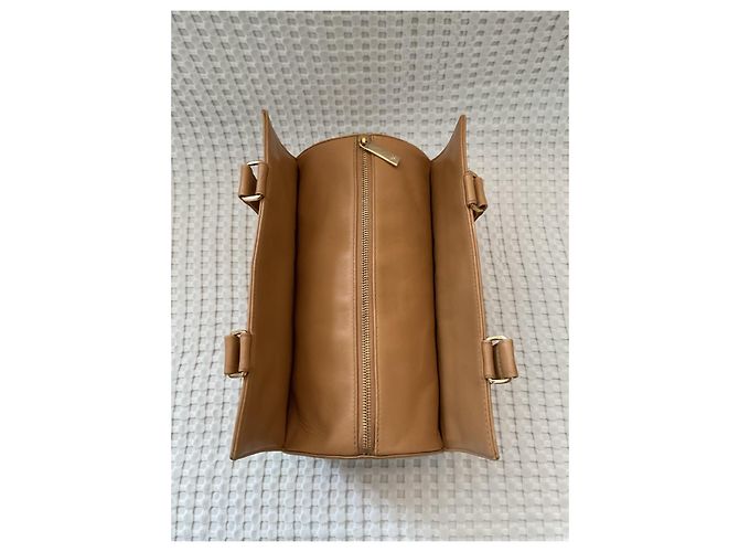 Bowling Borsa Polochon Chanel Choco Bar in pelle matelassé Cammello - vista 7