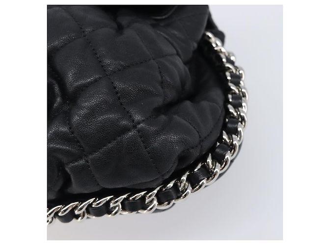 Borsa a tracolla CHANEL Matelasse con catena in pelle d'agnello nera e argento CC Auth ka6097SAV Nero - vista 15