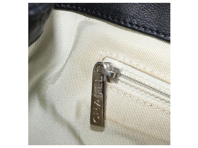 Borsa a tracolla CHANEL Matelasse con catena in pelle d'agnello nera e argento CC Auth ka6097SAV Nero - vista 22