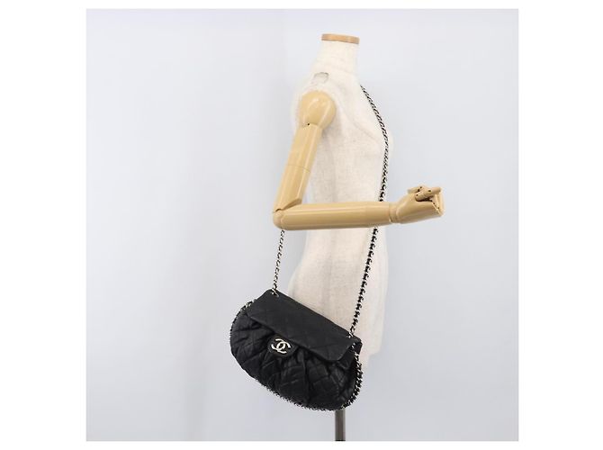 Borsa a tracolla CHANEL Matelasse con catena in pelle d'agnello nera e argento CC Auth ka6097SAV Nero - vista 24