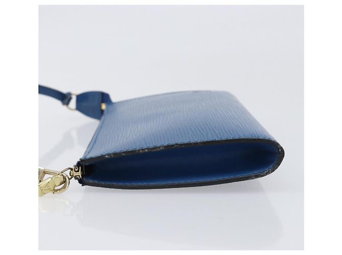 LOUIS VUITTON Epi Pochette Accessoires Pouch Blue M52985 LV Auth 197712V Azul - vista 4