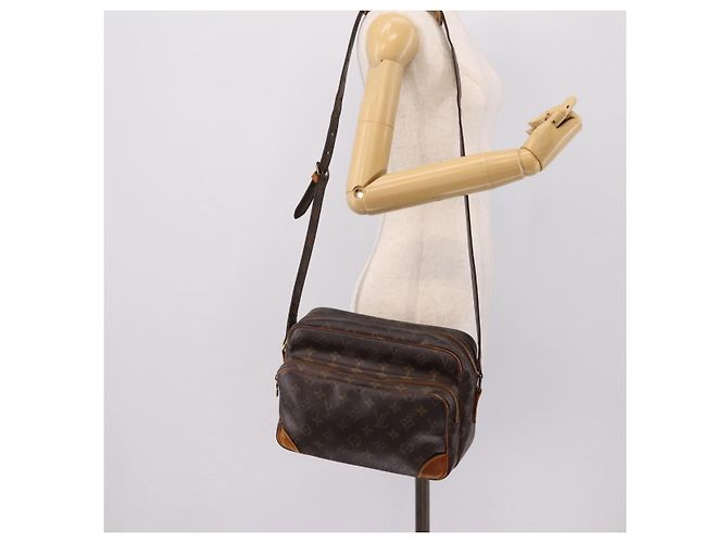 LOUIS VUITTON Monogram Nile Shoulder Bag M45244 LV Auth 203174 Monogramm - Ansicht 24