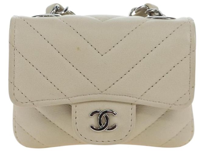 Borsa CHANEL Classic Mini Chain Bag V-stitch in pelle d'agnello Beige Argento CC Auth bs36939M - vista 13