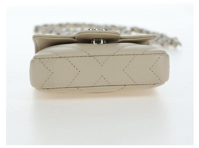 Borsa CHANEL Classic Mini Chain Bag V-stitch in pelle d'agnello Beige Argento CC Auth bs36939M - vista 6